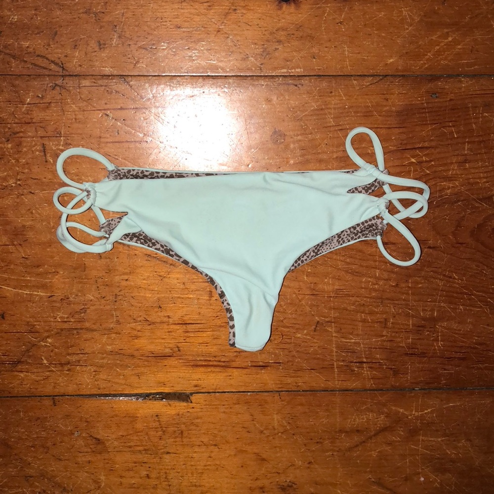Acacia Molokini Bottom - used, but good condition
